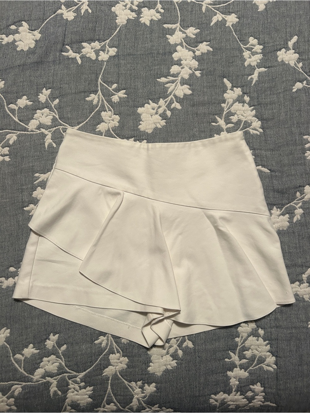Zara White Ruffle Skort